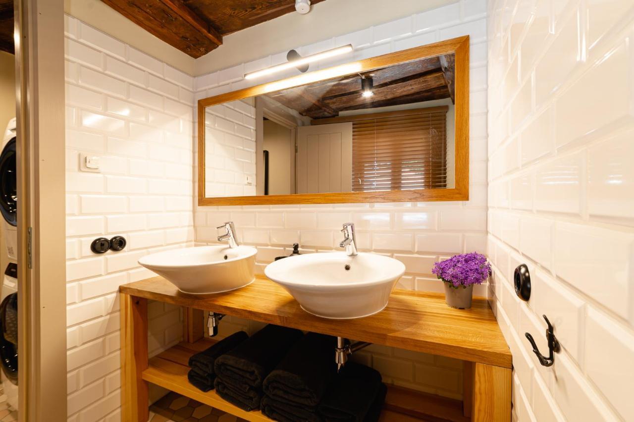 Fotogrāfa Apartamenti Kuldīga Esterno foto